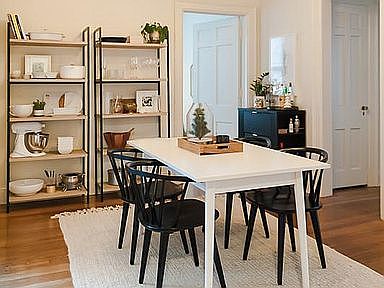 Full dining room!