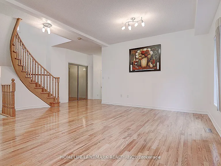 48 Kaitlin Dr — Photo 13