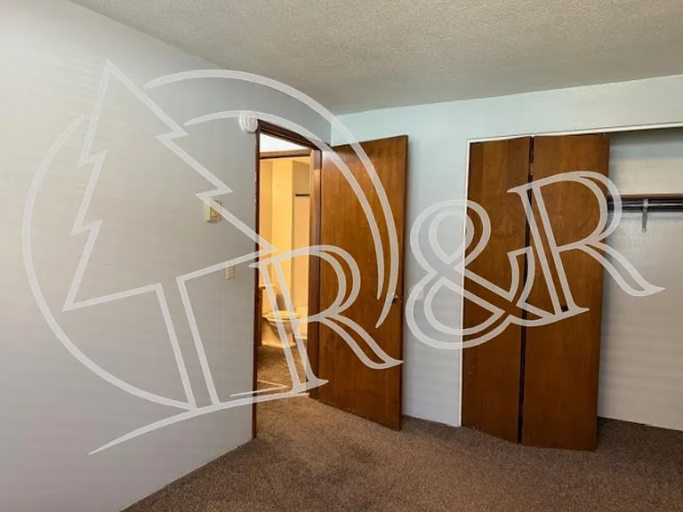 1077 Polk St #1 — Photo 10