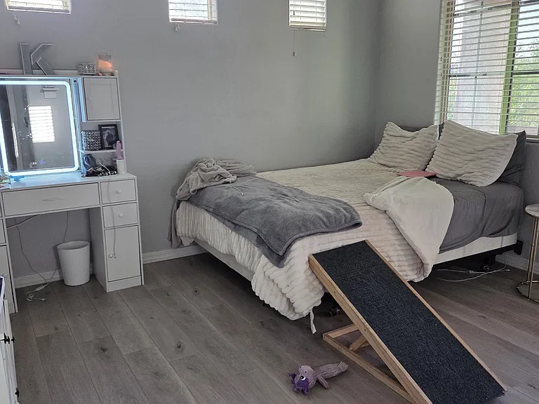 3607 E Salter Dr — Photo 12