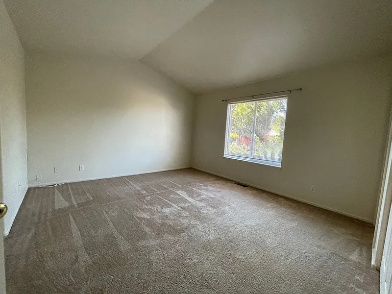 205 Kit Ln — Photo 11