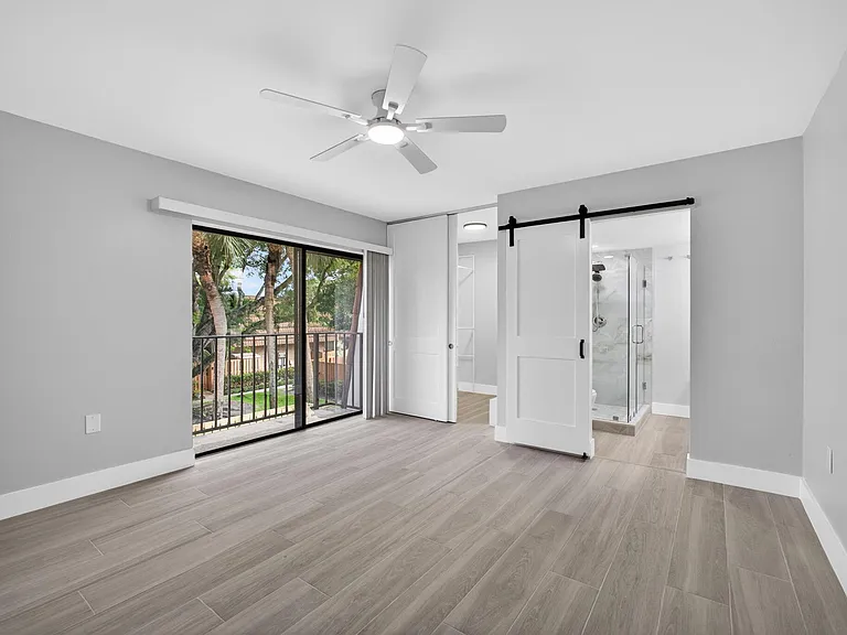 183 Charter Way — Photo 17