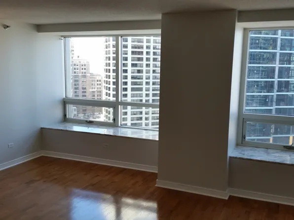 512 N McClurg Ct APT 2003, Chicago, IL 60611