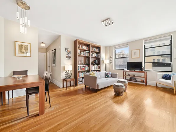 514 West End Avenue image 1 of 8