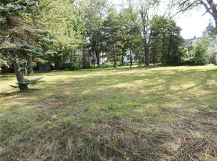 5307 Wood Ave, Hamburg, NY 14075
