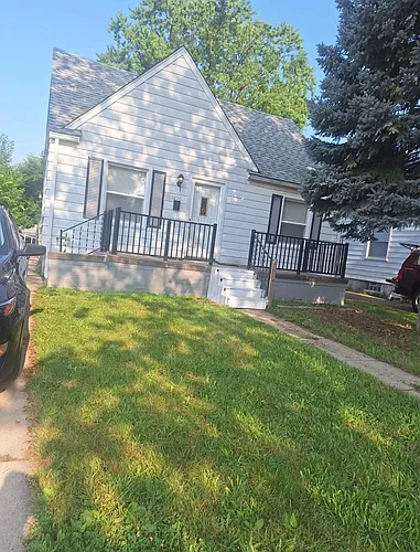 5156 Niagara St Photo 1