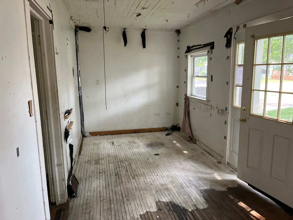 804 2nd Ave, Morris, IL 60450 Zillow