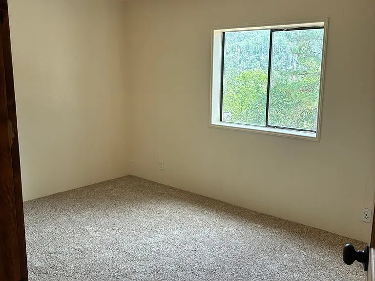 520 Sarma Dr — Photo 21