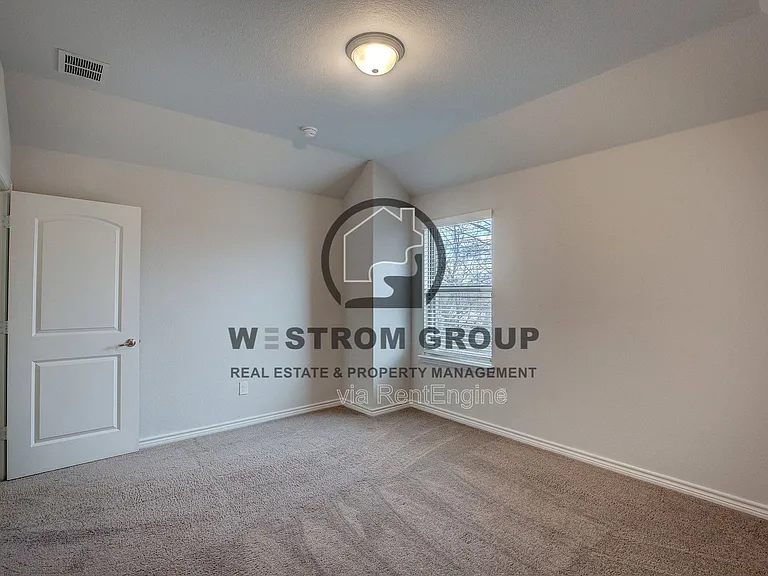 10320 Linger Ln — Photo 36