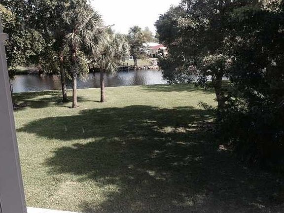 5th image of 7926 Sanibel Dr #1