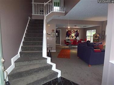 3rd image of 315 E Stonebrooke Ct #33