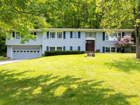 25 Highland Dr, Corning, NY 14830