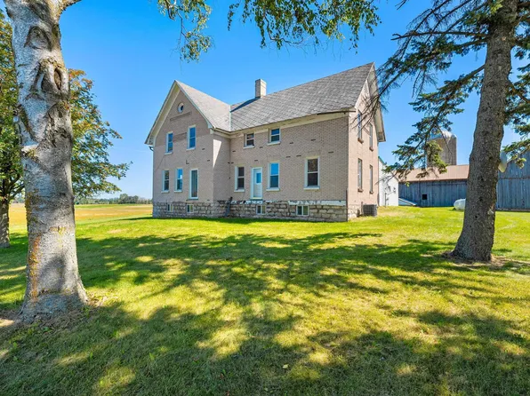 N4130 Gasche Rd, Luxemburg, WI 54217