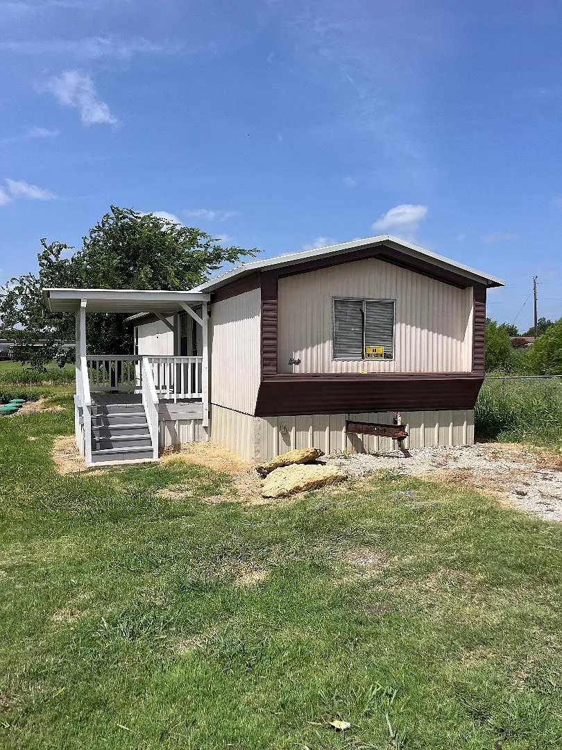 2 bed, 792 sqft, $1,450 — Photo 1