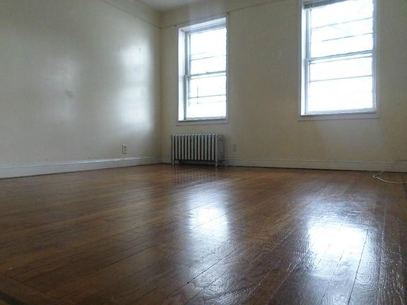 4th image of 7127 65th St #6A