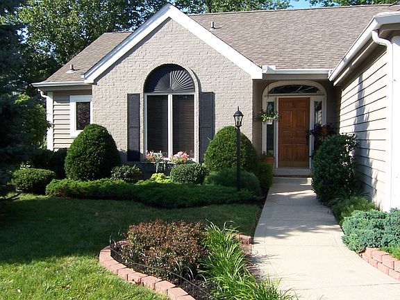2nd image of 2 Curry Ln