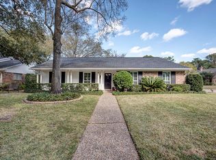 10002 Piping Rock Ln, Houston, TX 77042