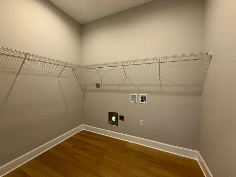 16 Lakeview — Photo 30