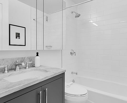5th image of 200 E 94th St APT 1415