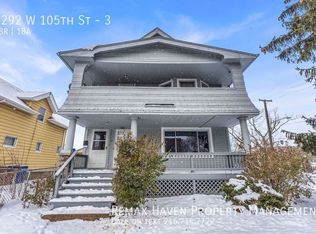 3292 W 105th St #3, Cleveland, OH 44111