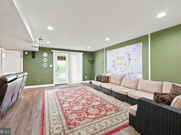 514 Quarry Point Rd — Photo 22