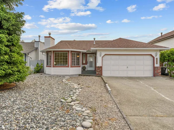 12309 193rd St, Pitt Meadows, BC V3Y 2K2
