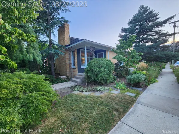 1431 Marywood Dr, Royal Oak, MI 48067