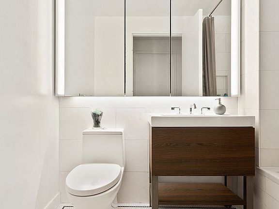 5th image of 100 Avenue A #3-A