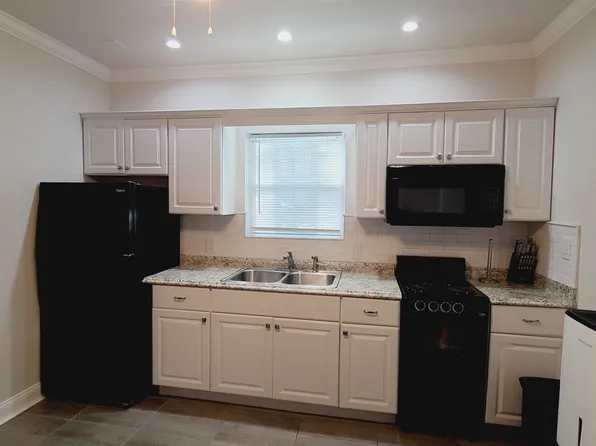 9910 Franklin St #1, Lanham, MD 20706