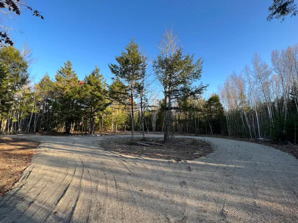 15 Coyote Lane, Waltham, ME 04605