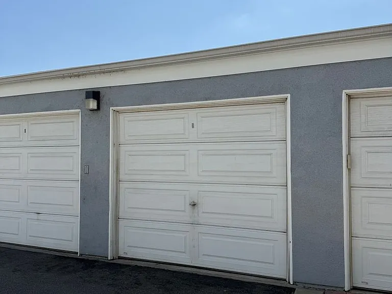 101 S Lakeview Ave #G — Photo 14