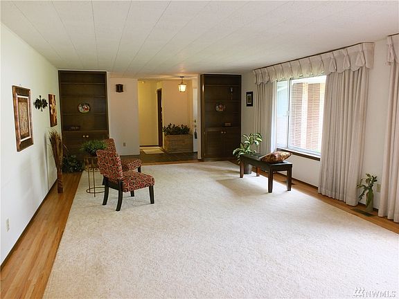 4th image of 10801 Northstar Way SW