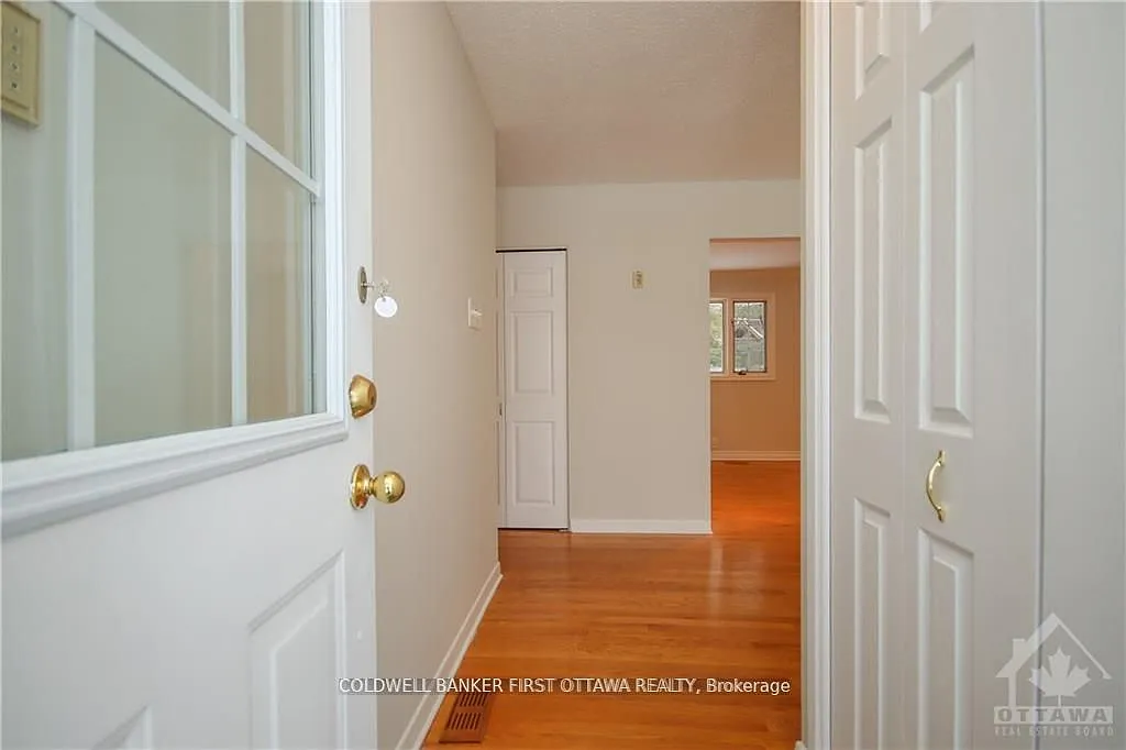 3 bed, $2,950 — Photo 4