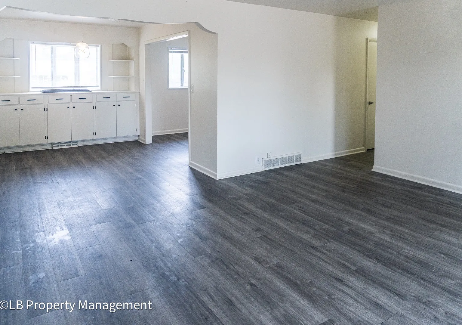 3025 W Saratoga Ave — Photo 4