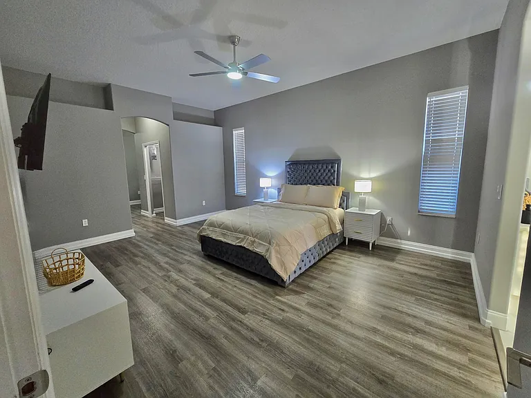 10240 Barrington Ct — Photo 9