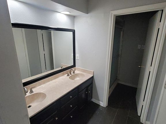 4th image of 2119 Mistymeadow Ct