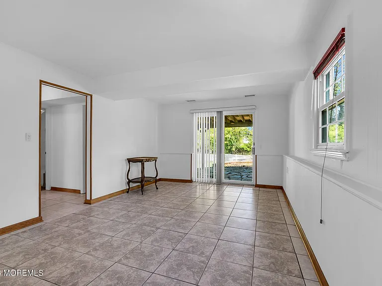1112 Wildwood Ave — Photo 17