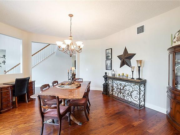 4th image of 14052 Fox Glove St
