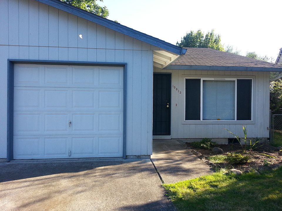 1st image of 10813 NE 48th Cir