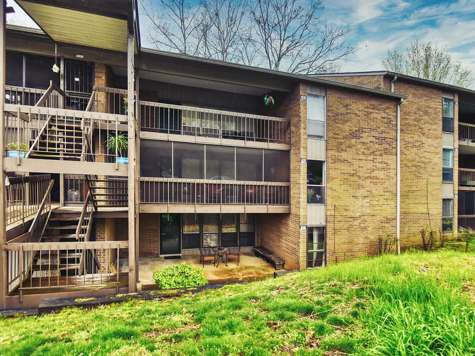 1st image of 461 Canberra Dr #106
