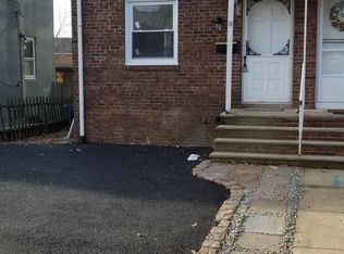 1042 S Elmora Ave, Elizabeth, NJ 07202
