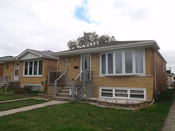 2nd image of 7711 Merrimac Ave