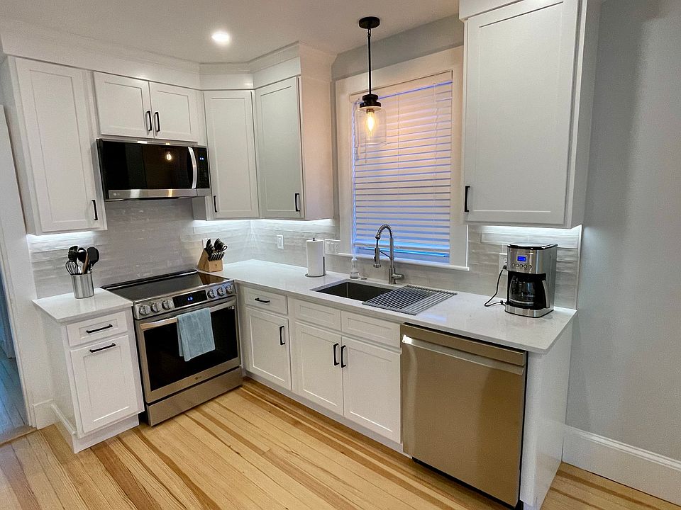 Kitchen will induction range and 32" sink