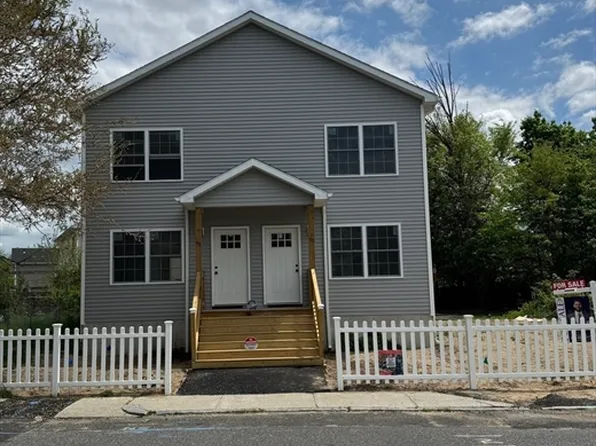 48-50 Spruce St, Springfield, MA 01105