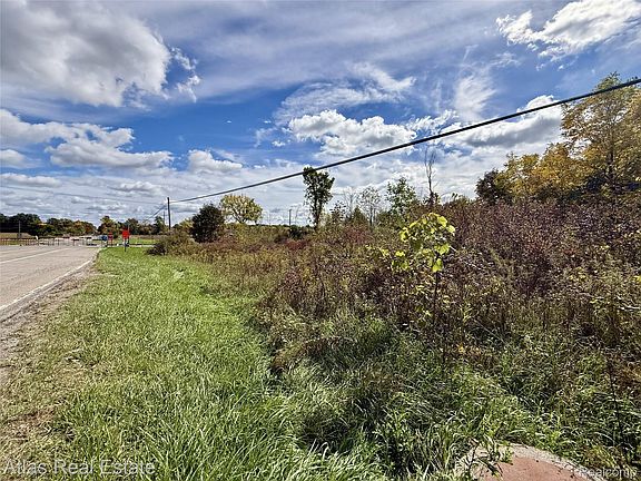 5th image of Vacant Linden Rd