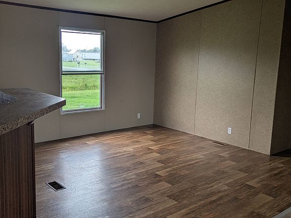 5th image of 457 Everest Rd Lot 2