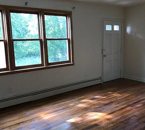 5th image of 16897 1st St #B