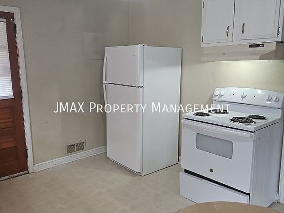 3rd image of 2819 Melrose Ave NW