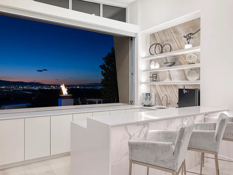 663 Palisade Rim Dr — Photo 17