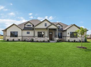 105 Swan Lake Dr, Waxahachie, TX 75165
